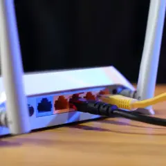 Jak podłączyć internet z Wi-Fi na kabel i poprawić stabilność połączenia