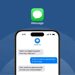 Rozmowa przez iMessage z asystentem cyfrowym. Użytkownik chce umówić wizytę, a asystent prosi o dane kontaktowe.