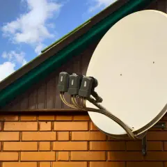 Jak podłączyć antenę satelitarną - uniknij najczęstszych błędów