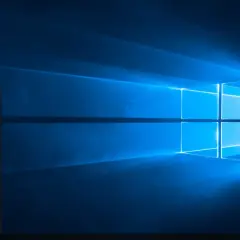 Menu Start Windows 10 z opcjami Uśpij, Zamknij i Uruchom ponownie, sugerujące tryb awaryjny Windows 10.