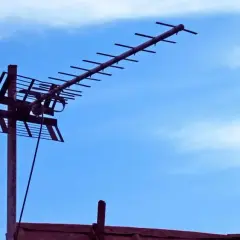 Najlepsze anteny do dvb-t2, które poprawią Twój odbiór telewizji