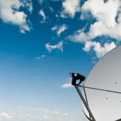 Najlepsza antena satelitarna do 4K – uniknij słabego sygnału i zakupu