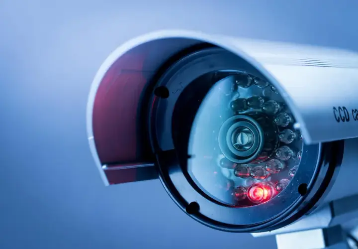 Jak podłączyć kamerę do monitora i uniknąć problemów z obrazem
