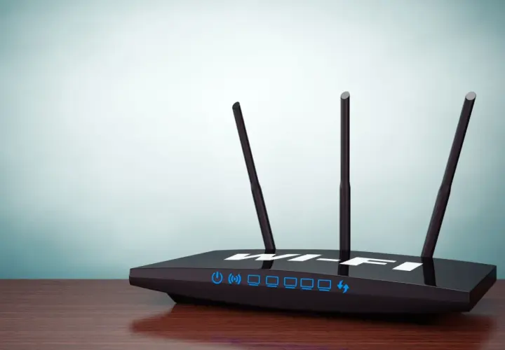 Router Wi-Fi z antenkami. Dowiedz się, jak zmienić nazwę sieci Wi-Fi Orange, aby była bardziej osobista.