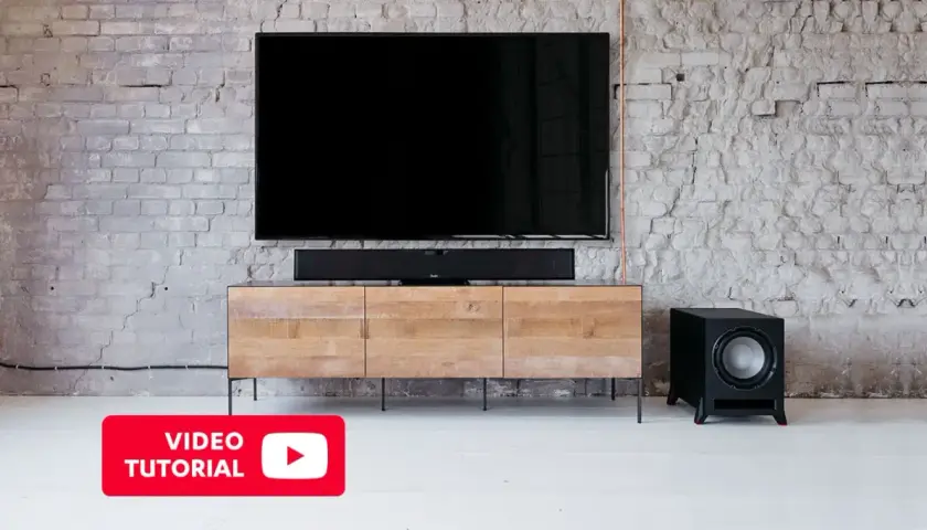 Dowiedz się, jak podłączyć głośniki do subwoofera, aby uzyskać głęboki bas. Wideo tutorial pokazuje konfigurację kina domowego.