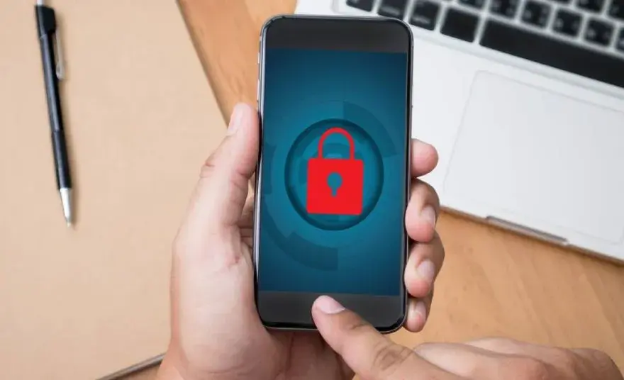 VPN w telefonie - co to jest i jak chroni Twoją prywatność?