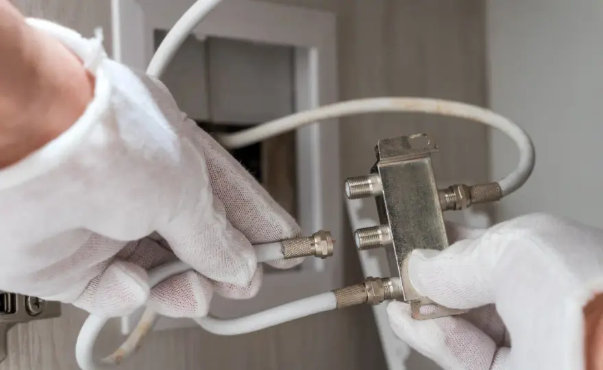 Adapter do kabla antenowego - Jaki wybrać i jak podłączyć?