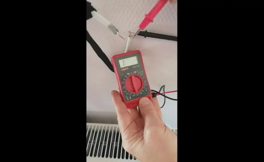 Jak sprawdzić kabel antenowy bez miernika? 3 proste testy