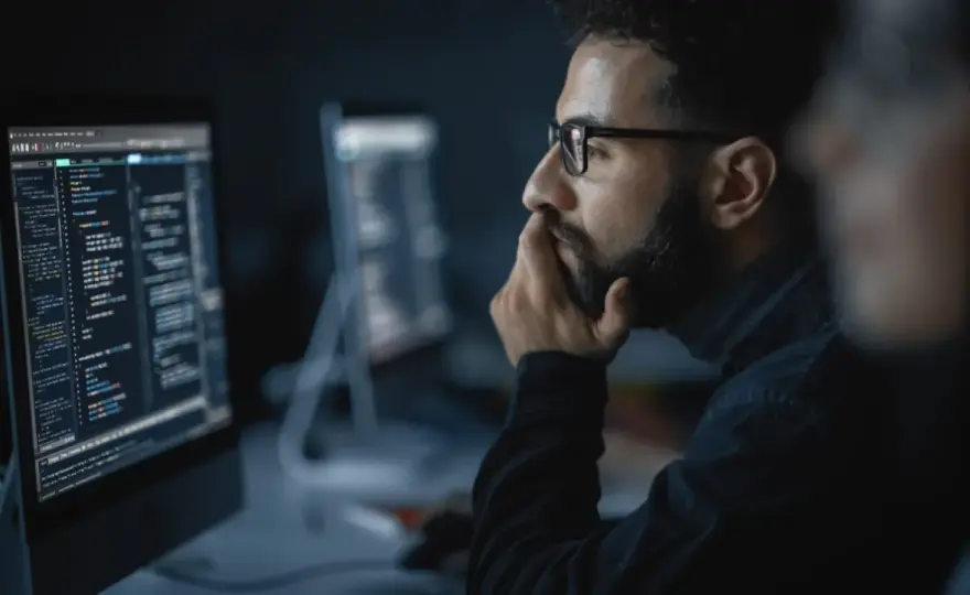 Jak zaprogramować sztuczną inteligencję - proste kroki dla początkujących