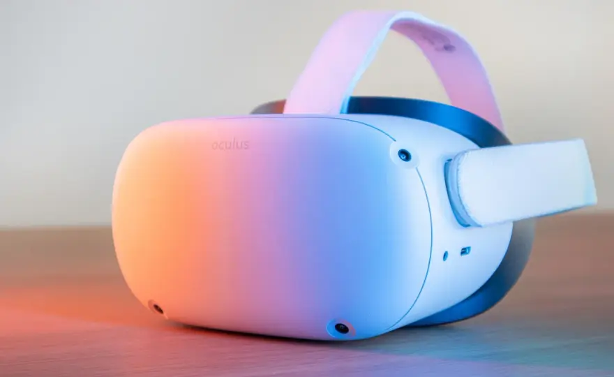 Co to jest VR? Zrozumienie wirtualnej rzeczywistości i jej zastosowań