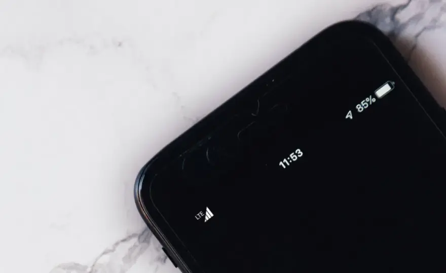 Ikona E (EDGE) w telefonie - Co oznacza i jak przyspieszyć?
