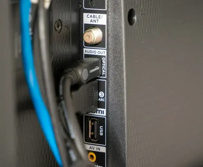 Jak podłączyć antenę naziemną do telewizora Samsung bez problemów
