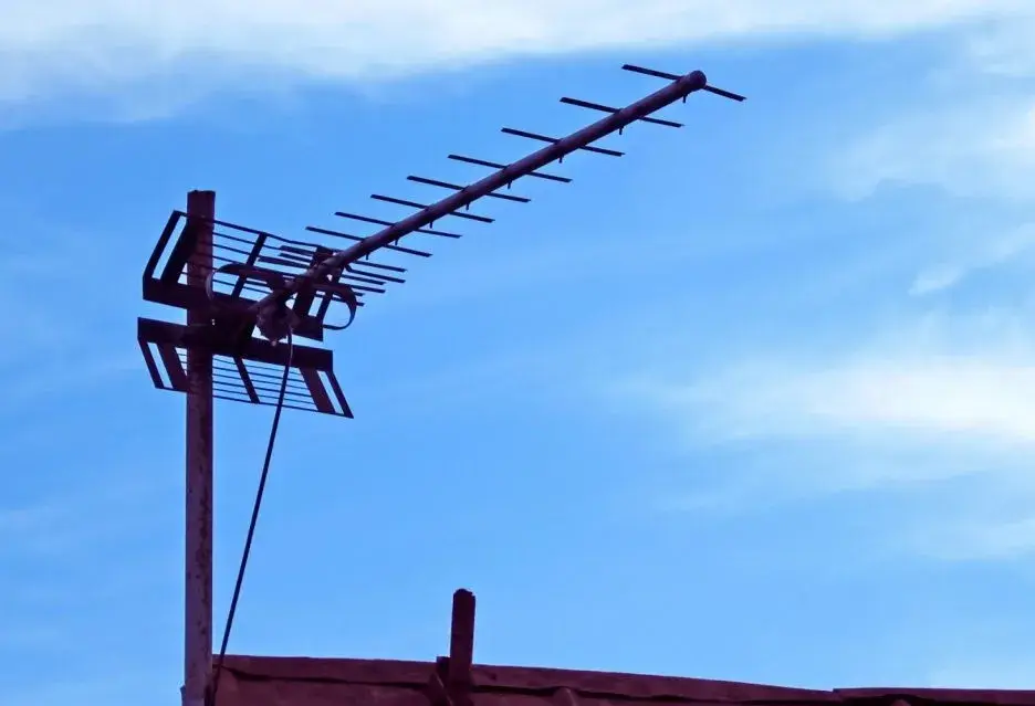 Najlepsze anteny do dvb-t2, które poprawią Twój odbiór telewizji