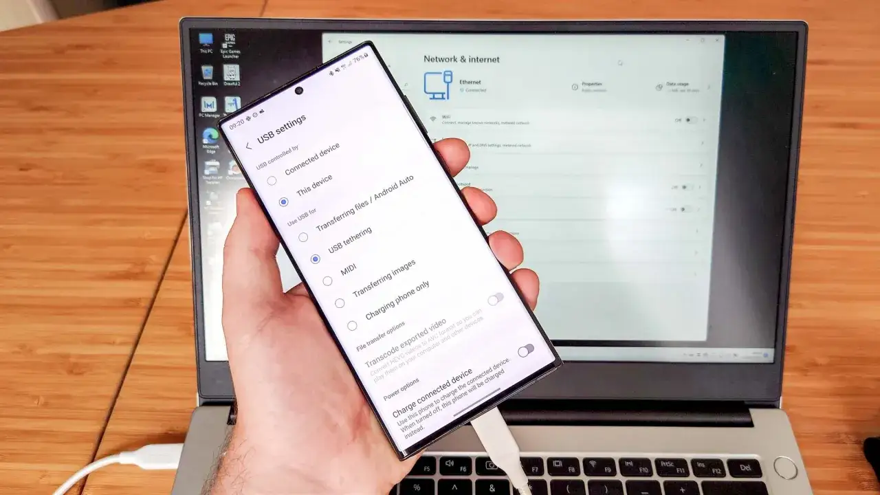 Jak udostępnić internet z telefonu na komputer przez USB? Na ekranie telefonu widać opcję 